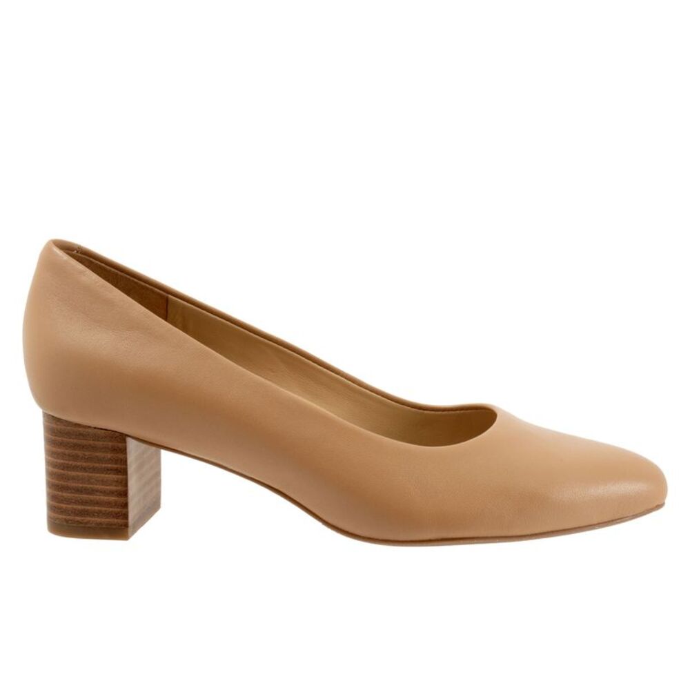 Trotters Womens Kari Beige Shoes (NWT)